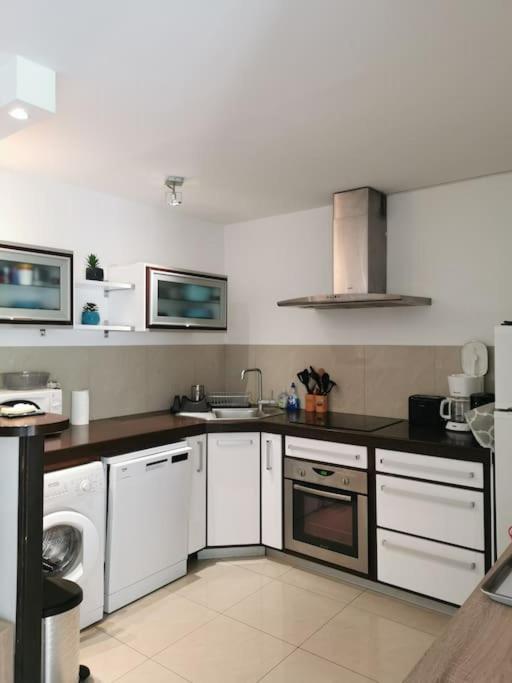 Appartement La Tranquillite, 2Mn A Pieds Mer เฟรฌูส ภายนอก รูปภาพ